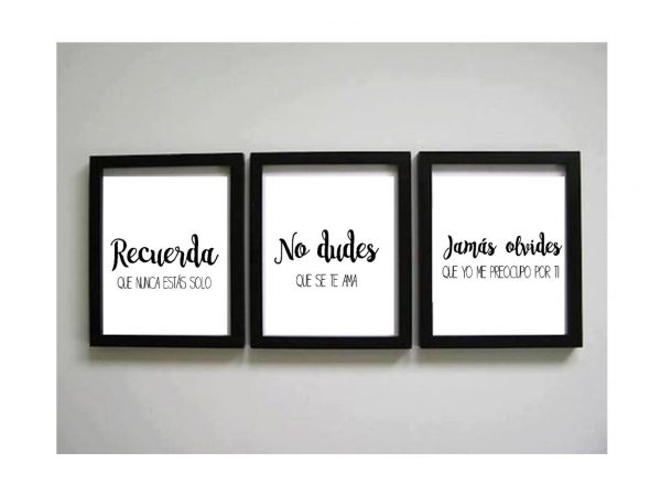 Tríptico con frase motivadora ” Recuerda…No dudes…Jamás olvides”.